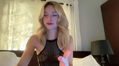 SirenaBelle webcam model stream image