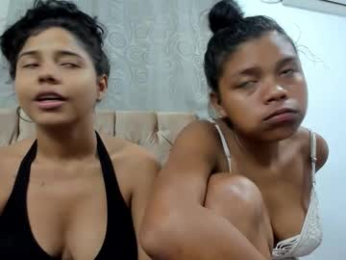 zeynep_20_ webcam model stream image