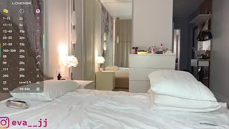 Eva_JJ webcam model stream image