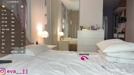 Eva_JJ webcam model stream image