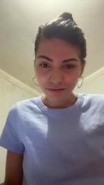 Lyviaa_ webcam model stream image