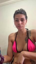 Lyviaa_ webcam model stream image
