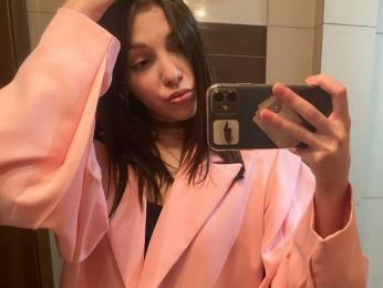 LucileVerlin webcam model stream image