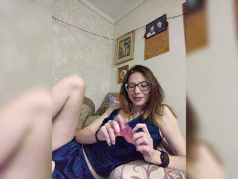 KittyMiracle webcam model stream image