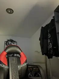 Adam_hot8 webcam model stream image