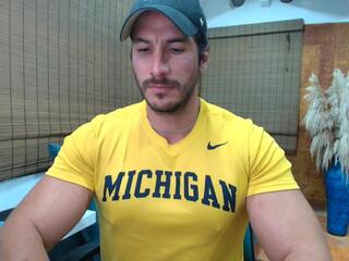 Icarus Secret webcam model stream image