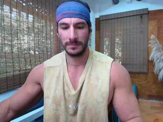 Icarus Secret webcam model stream image