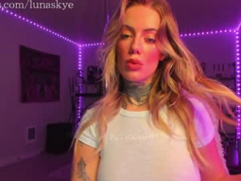 xlunaskye webcam model stream image