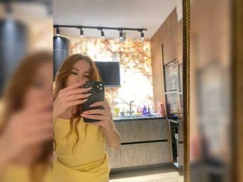 YourBarbiee webcam model stream image