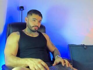 Thiago Ferrari webcam model stream image
