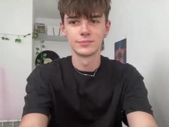 yoursweetyguy webcam model stream image