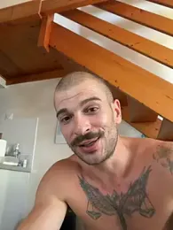Greyoff webcam model stream image