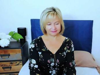 MarieneMature webcam model stream image