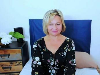 MarieneMature webcam model stream image
