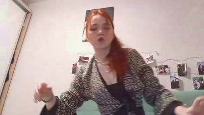 ZettaNeubaum webcam model stream image