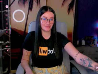 goldenwitchx webcam model stream image