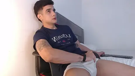 adam_levis17 webcam model stream image