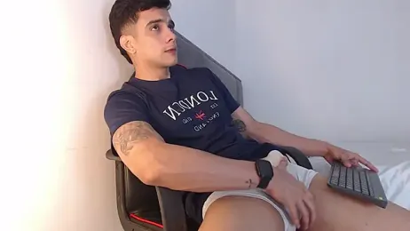 adam_levis17 webcam model stream image