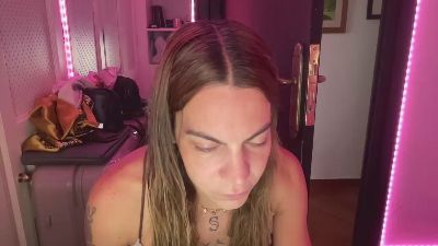 Sophiaat40 webcam model stream image