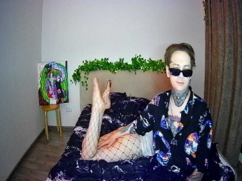 CRYBABYCRY webcam model stream image