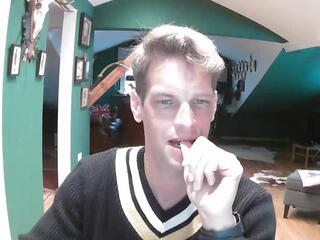 Andrew Blonde webcam model stream image