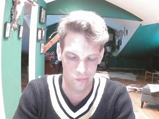 Andrew Blonde webcam model stream image