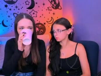 caroline_honeyy webcam model stream image