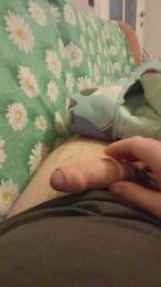 Johnnypeehot webcam model stream image