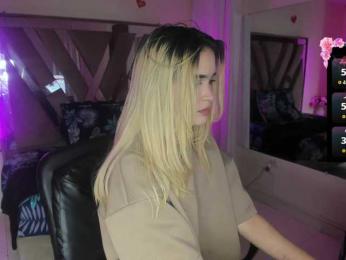 noa-cooper webcam model stream image