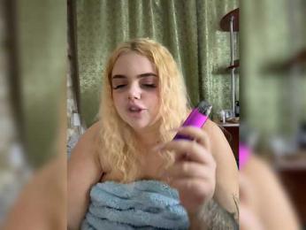 VXETU webcam bongacams model stream image