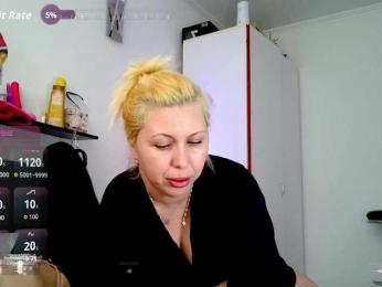 yourfantasy95 webcam bongacams model stream image