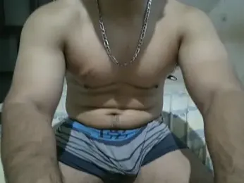 Alcee490 webcam model stream image