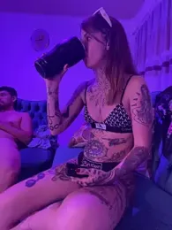 Izy_cute_ webcam model stream image