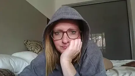 LiquidLeonie webcam model stream image