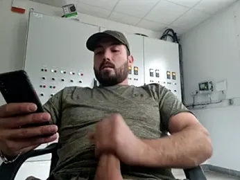 Instinctbrut webcam model stream image