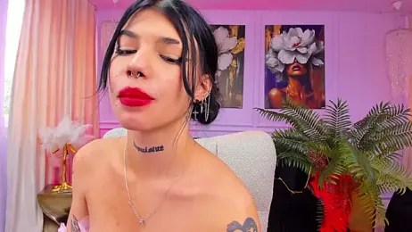 YasminWild webcam stripchat model stream image