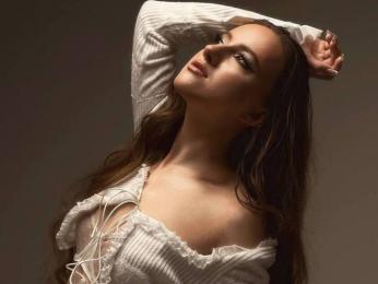 MertieStaheli webcam model stream image