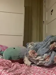 kriztal_pretty webcam model stream image