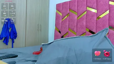 hornyhousekeeper_ webcam model stream image