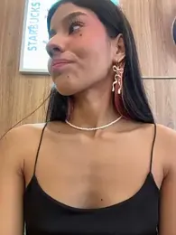 Alejandra_ospina webcam stripchat model stream image