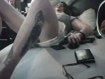 slutviki webcam model stream image