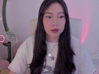 bubble-gum webcam model stream image