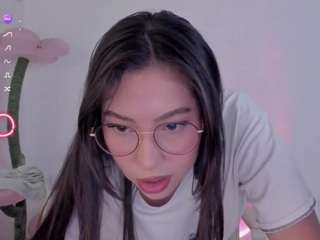 bubble-gum webcam model stream image