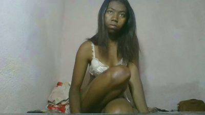 Yuvaniah webcam model stream image