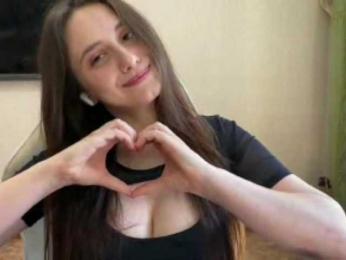 MilanaShalf webcam model stream image
