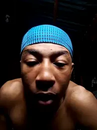 Peterveero12 webcam model stream image