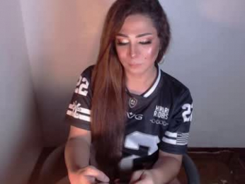 queen_of_all_queens webcam model stream image