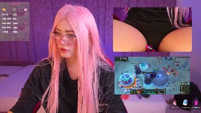 LilaPop_ webcam model stream image