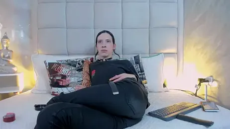 Hecatee_77 webcam model stream image