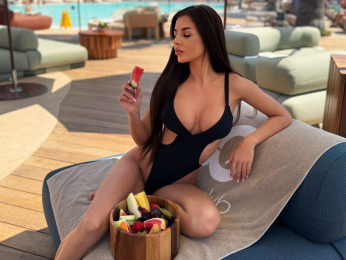 TessaMaven webcam model stream image